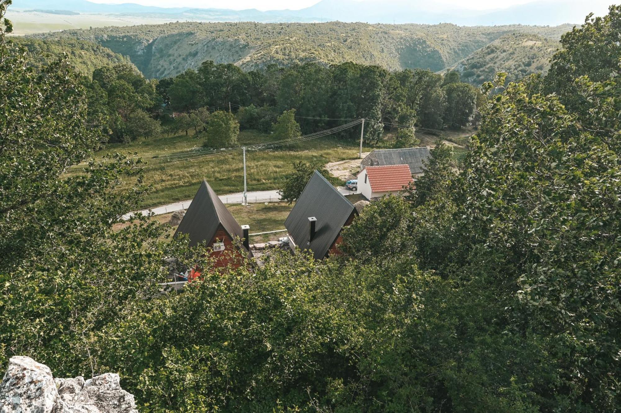 Villa Domacinstvo Braca Rebic Gacko Esterno foto